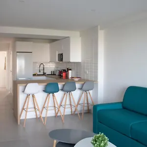 Rénové Vue Avec Garage Appartement